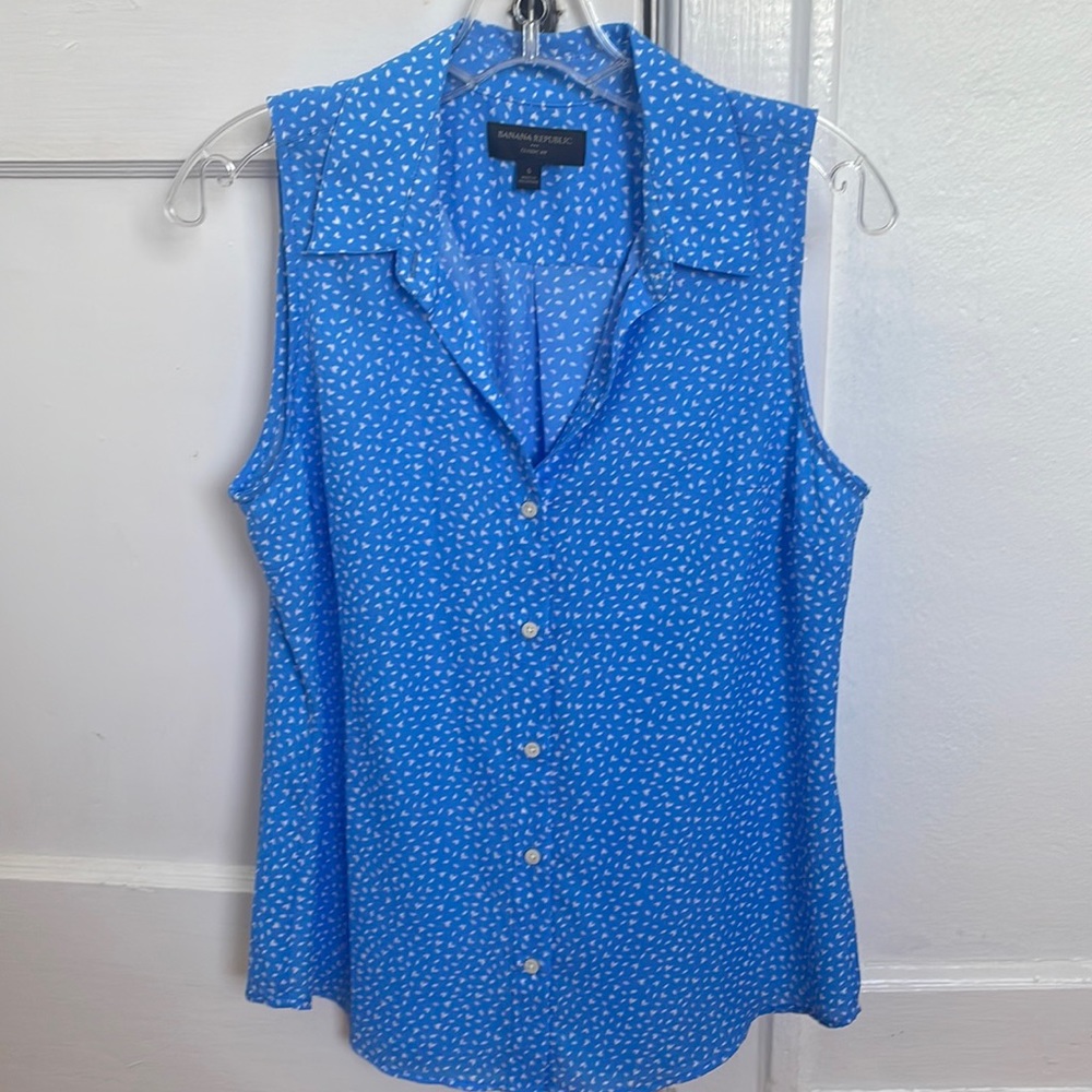 Banana Republic Factory Blue Button Down Sleeveless Shirt